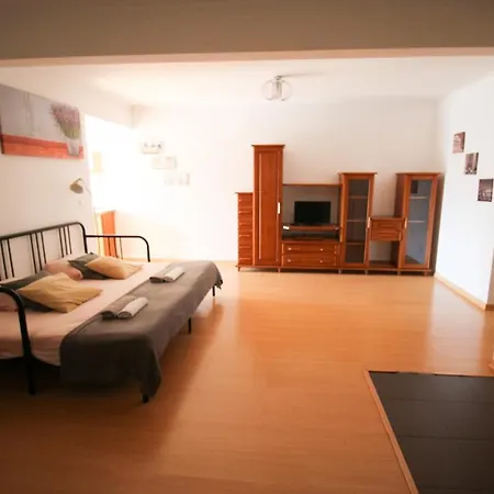 Oriente Dna Iv Apartment